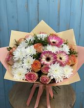 Букет цветов из:  Розы, Герберы и Хризантемы в Новый Снопок