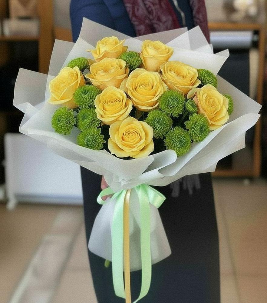 Букет цветов из: Хризантемы и Розы в Новый Снопок