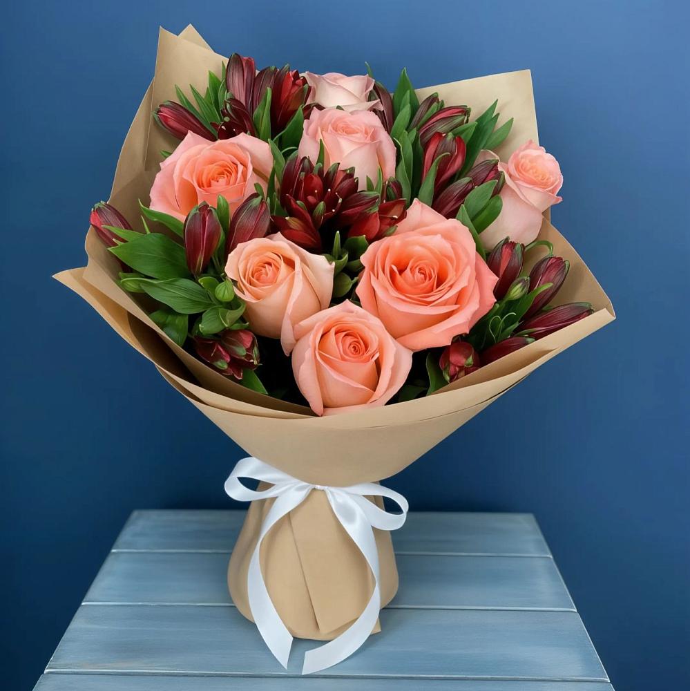 Букет цветов из: Розы и Альстромерии в Новый Снопок