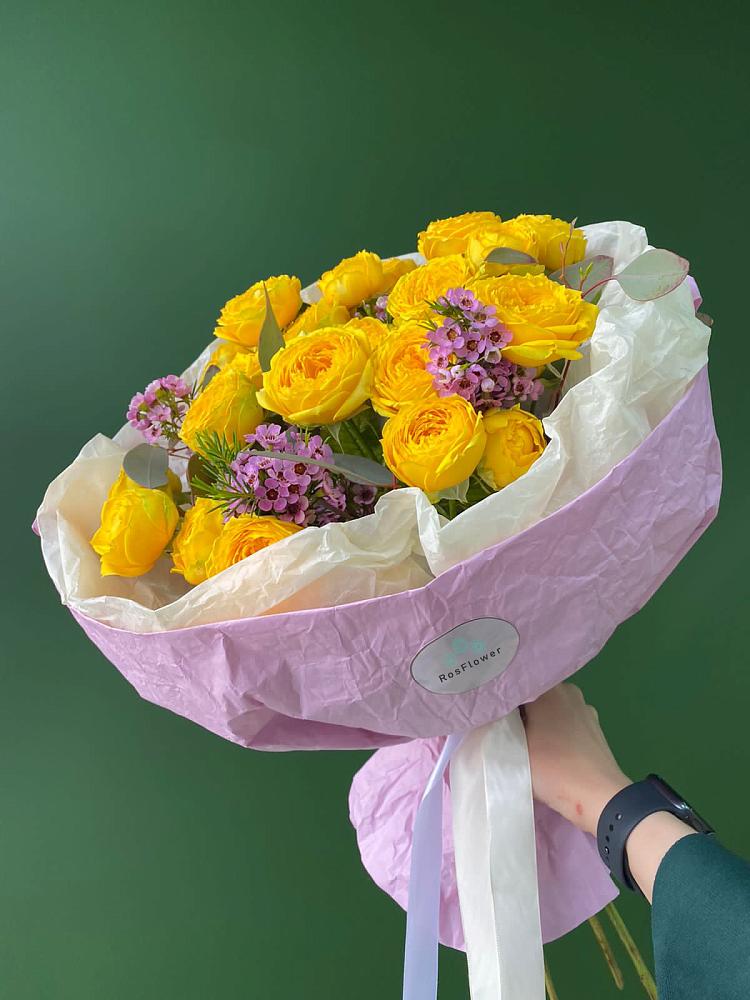 Кустовые желтые розы в Новый Снопок Букет Кустовые желтые розы в Новый Снопок