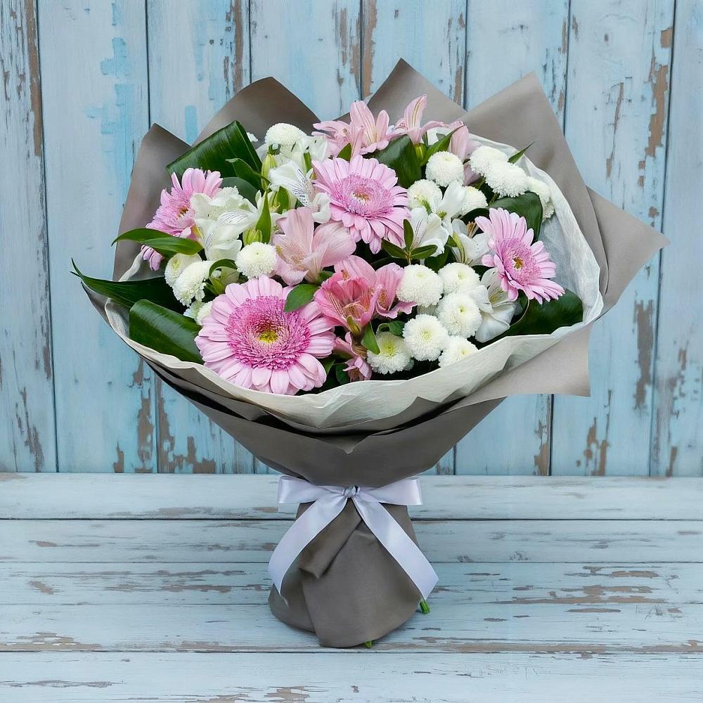 Букет цветов из: Герберы, Альстромерии и Хризантемы в Новый Снопок