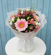 Букет цветов из:  Герберы, Альстромерии и Лизиантусы #REPLACE_PRED# Новый Снопок