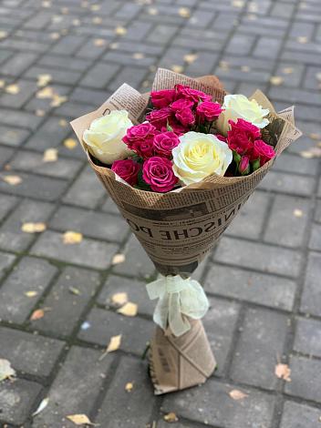 Букет цветов из: Розы в Новый Снопок