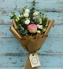 Букет цветов из:  Розы и Лизиантусы в Новый Снопок
