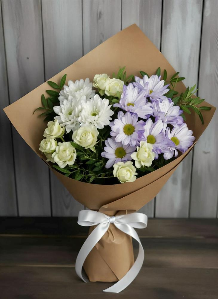 Букет цветов из: Хризантемы и Розы в Новый Снопок