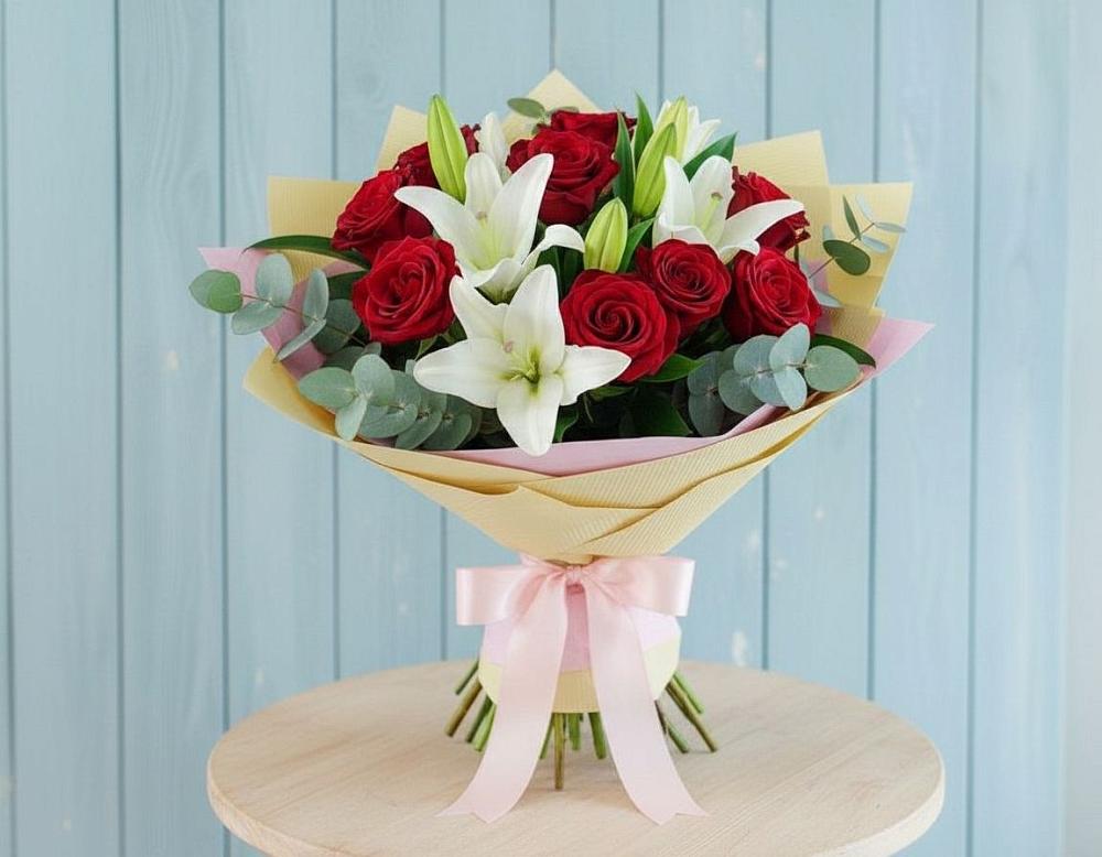 Букет цветов из: Лилии и Розы в Новый Снопок